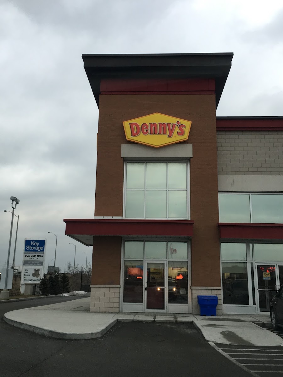 Denny's Restaurant Circle Drive